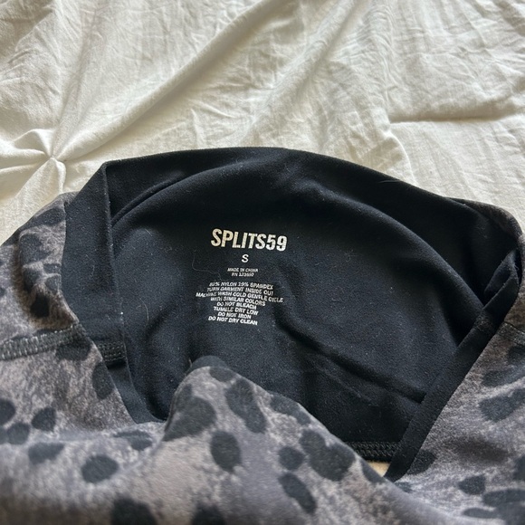 Splits59 Black and Gray Patterned Leggings small - Picture 4 of 4